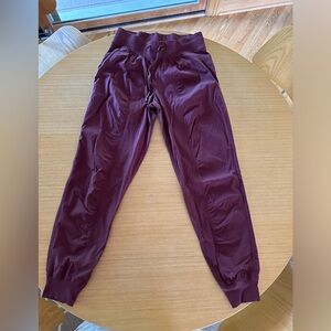 Lululemon dance studio jogger in burgundy size 6. Very good condition.
